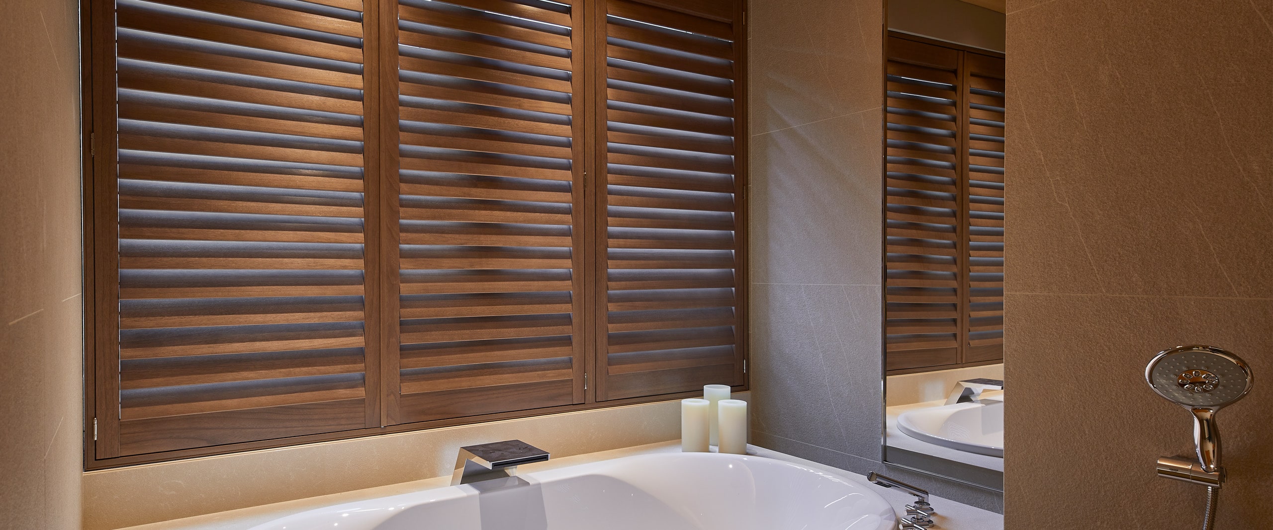 imgi_6_HERO-2560-X-1067_WoodlorePlusWaterproof-06